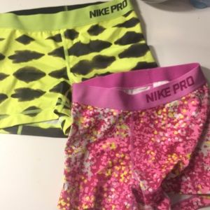 2 Nike pro spandex